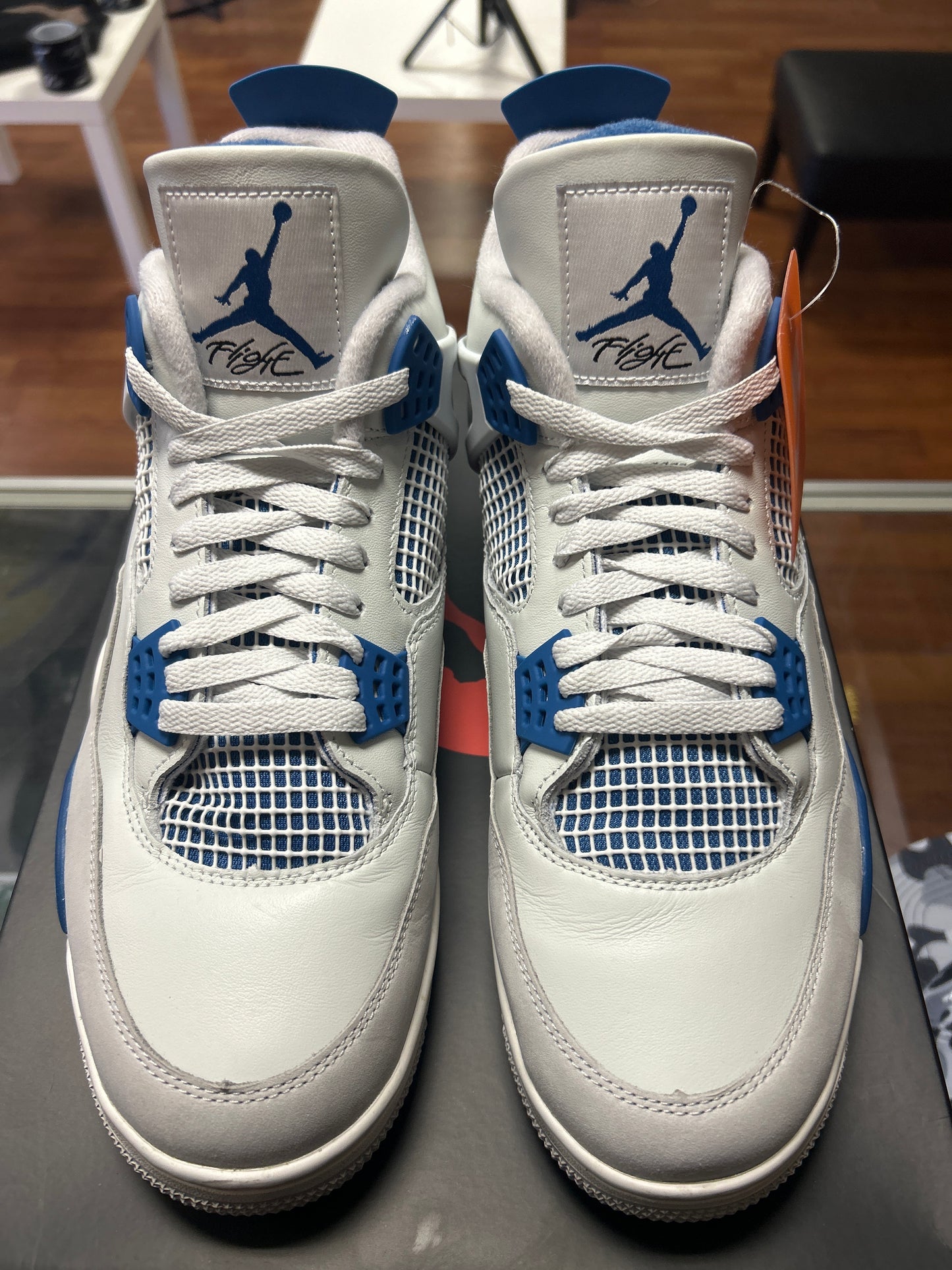 Jordan 4 Retro Military Blue (2024) - Preloved