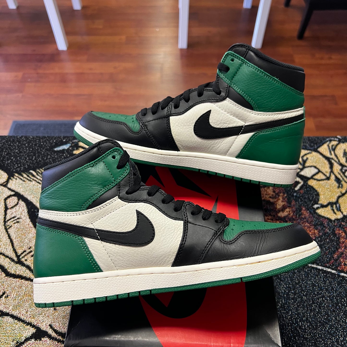 Jordan 1 Retro High Pine Green - Preloved