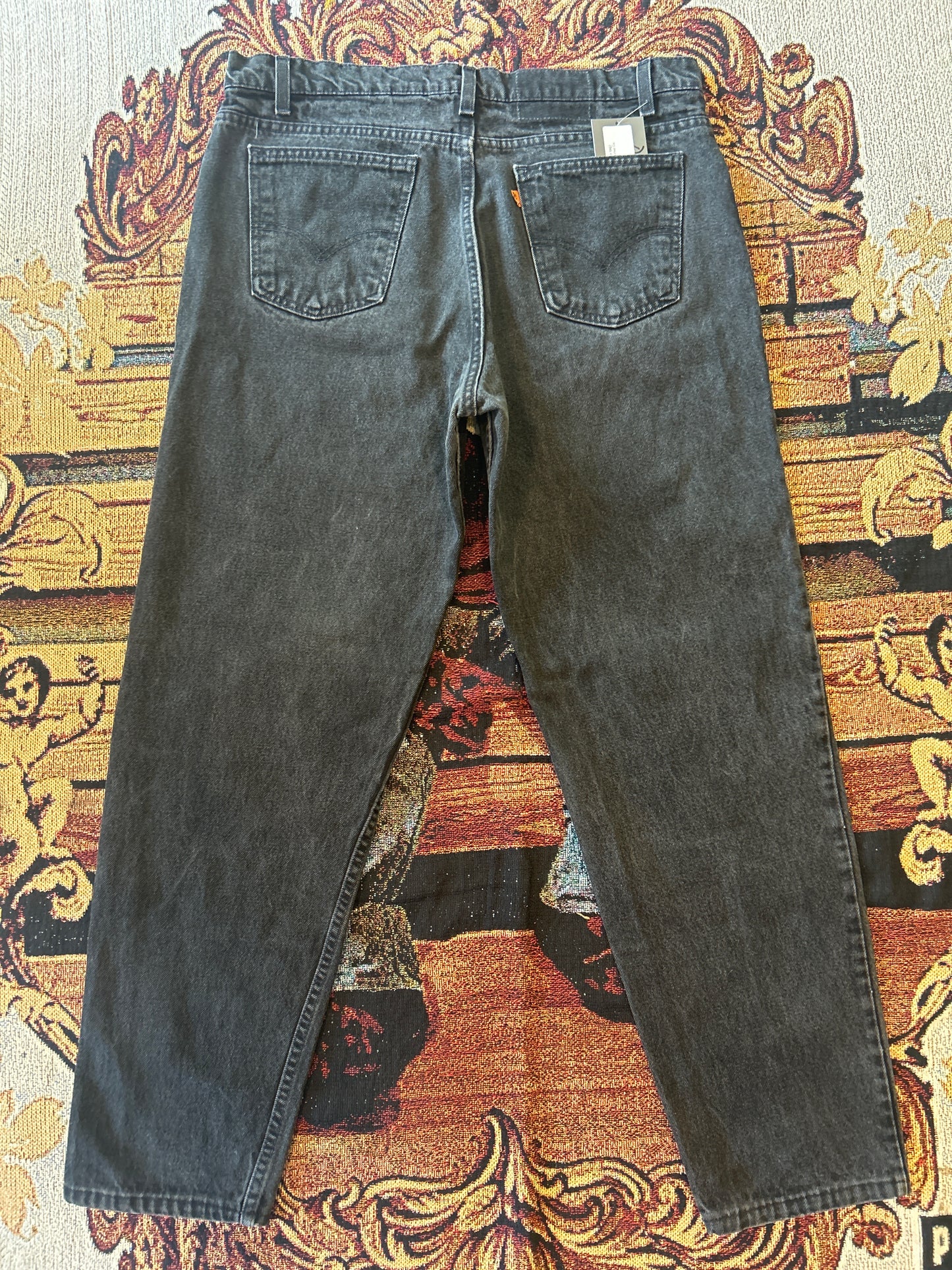 Vintage Black 550 Levi  (orange tag)