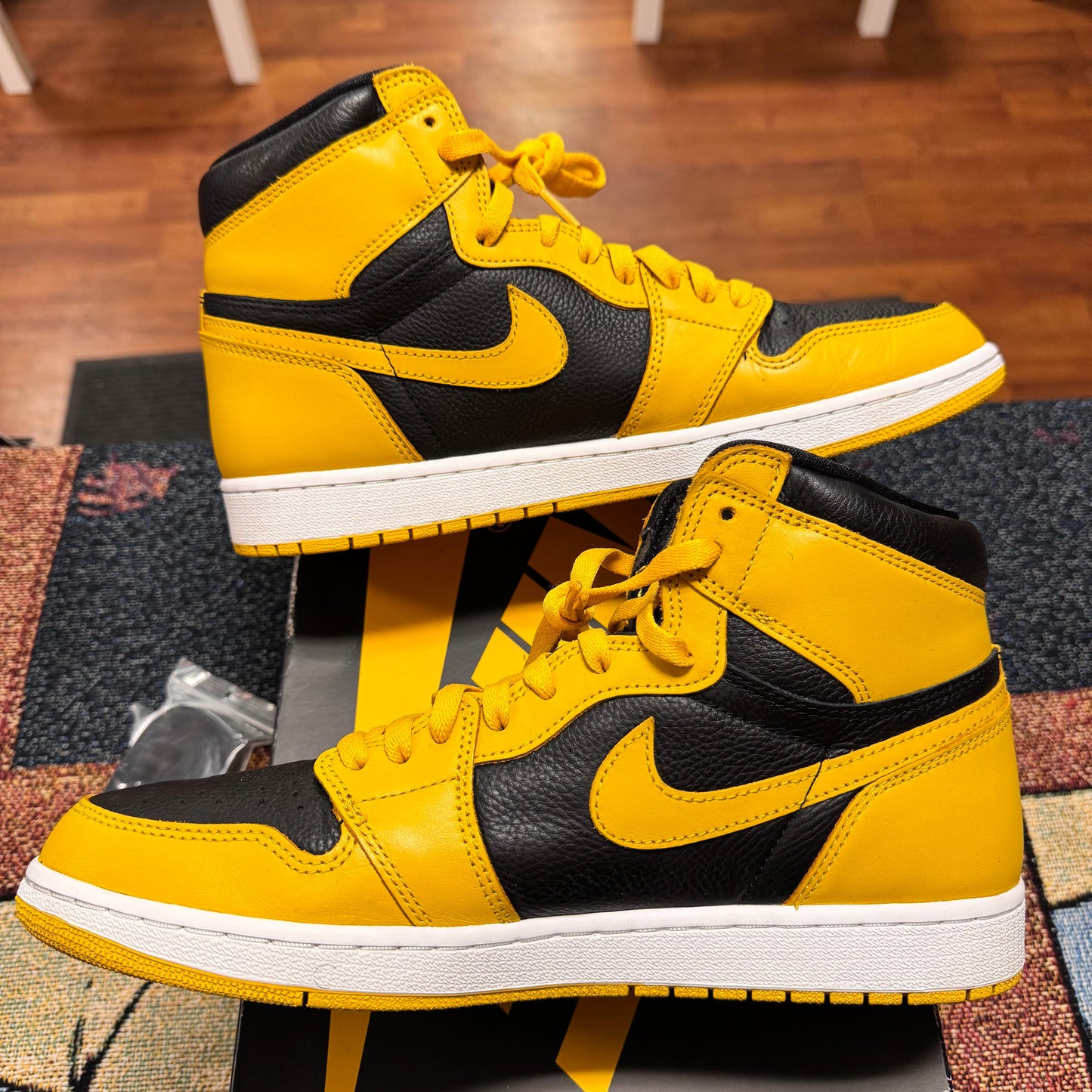 Jordan 1 Retro High Pollen - Preloved