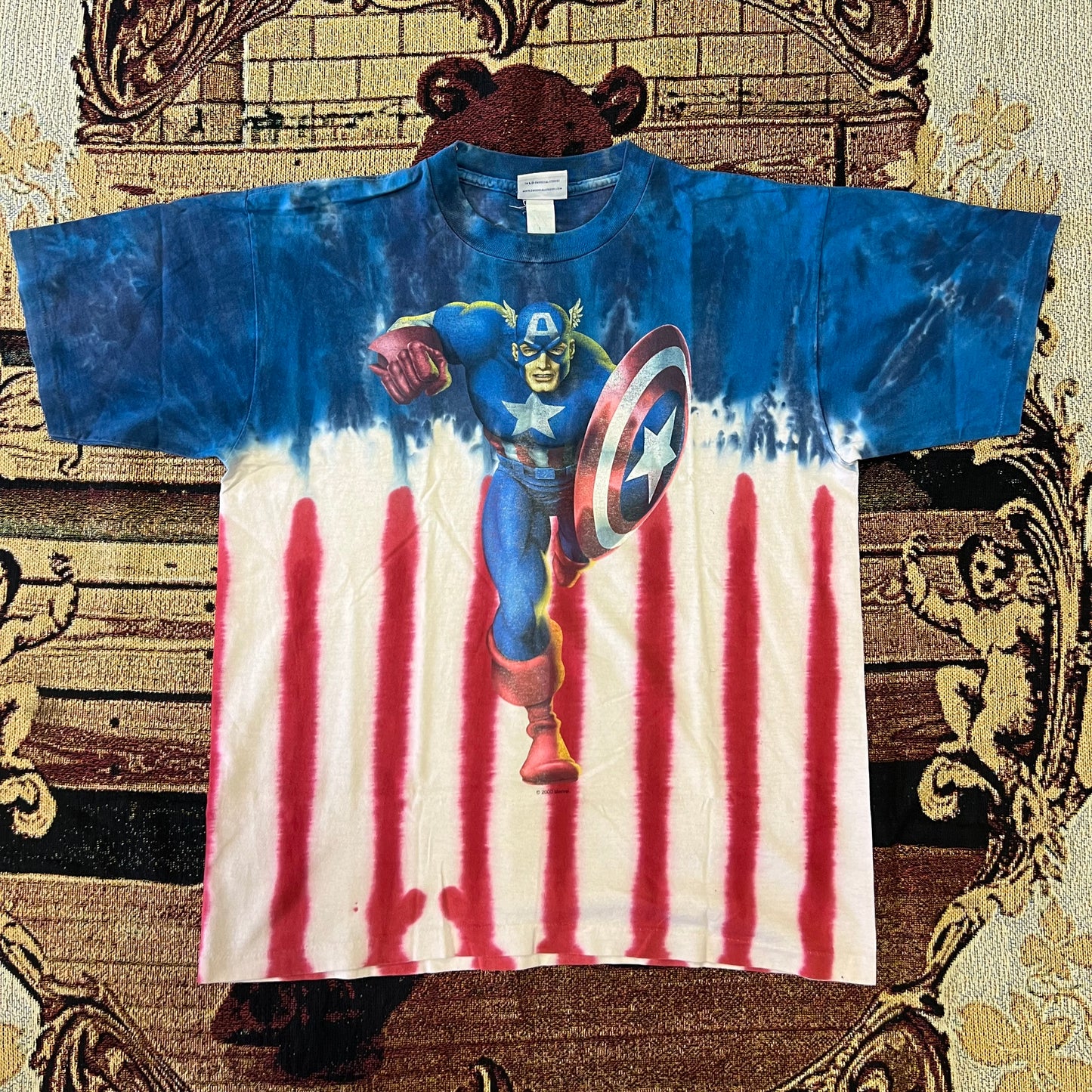 Vintage 2000s Universal Studios captain America T-Shirt