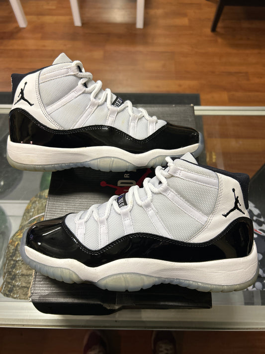 Jordan 11 Retro Concord (2018) (GS) - Preloved