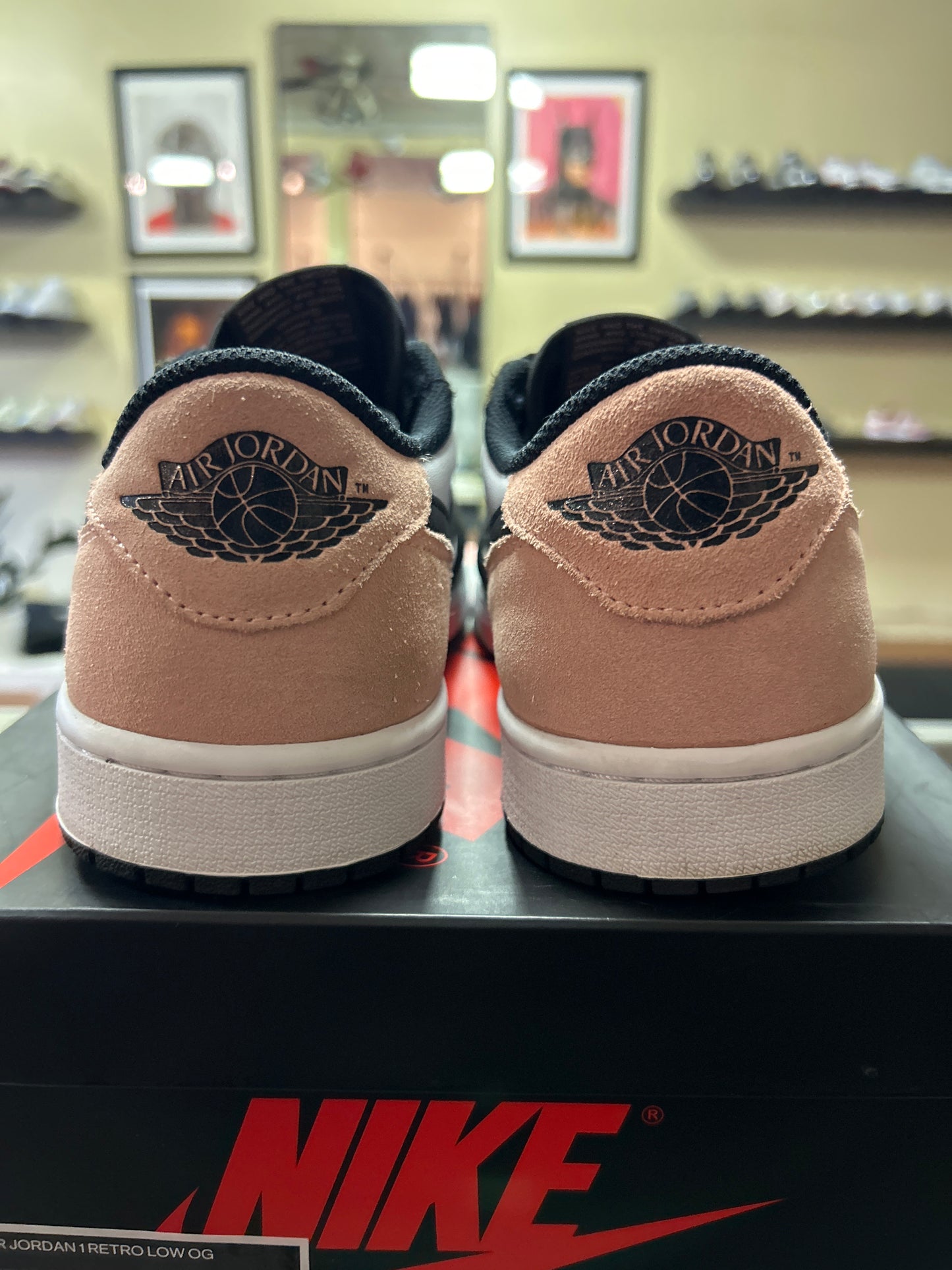 Jordan 1 Low OG Bleached Coral - Preloved