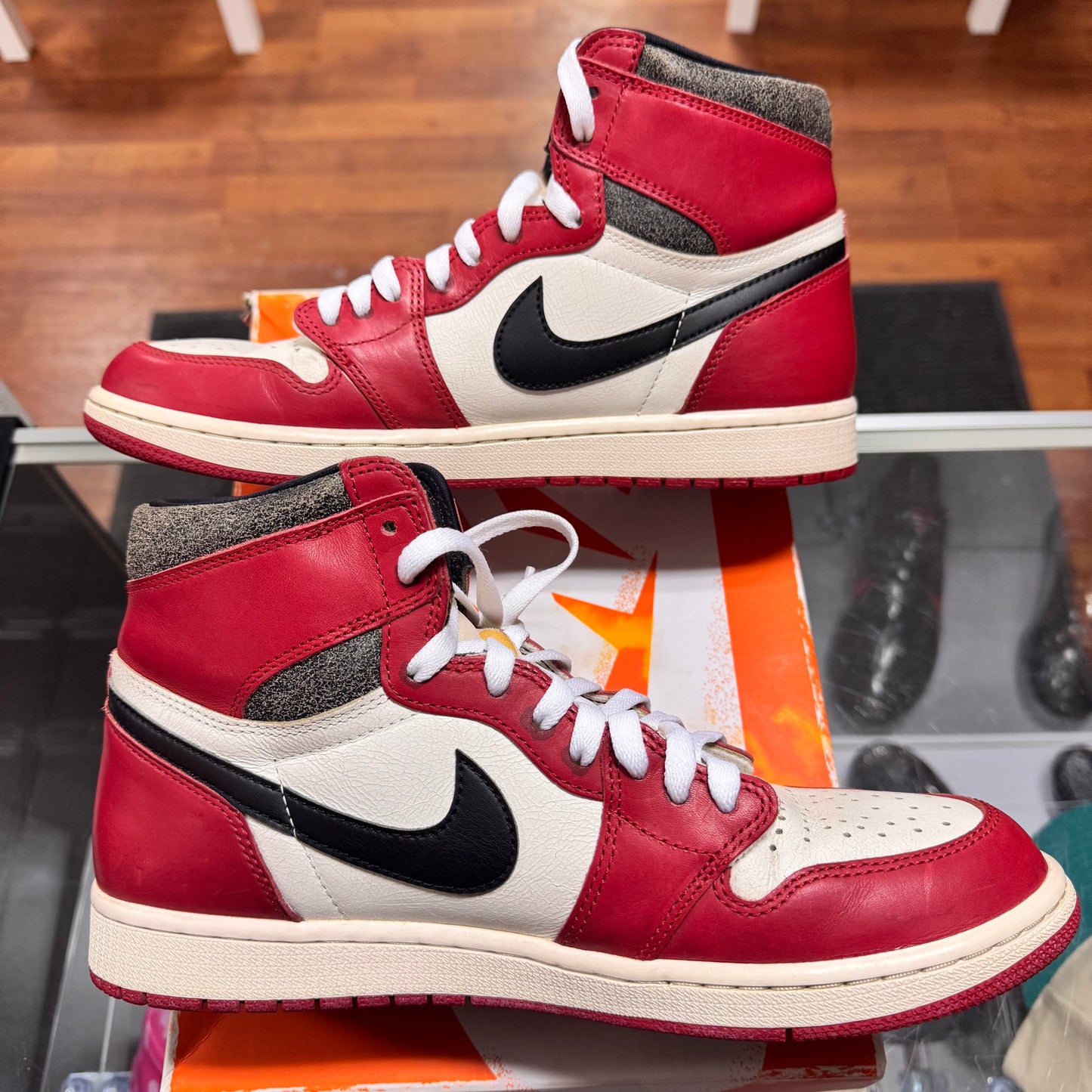 Jordan 1 Retro OG Lost And Found - Preloved