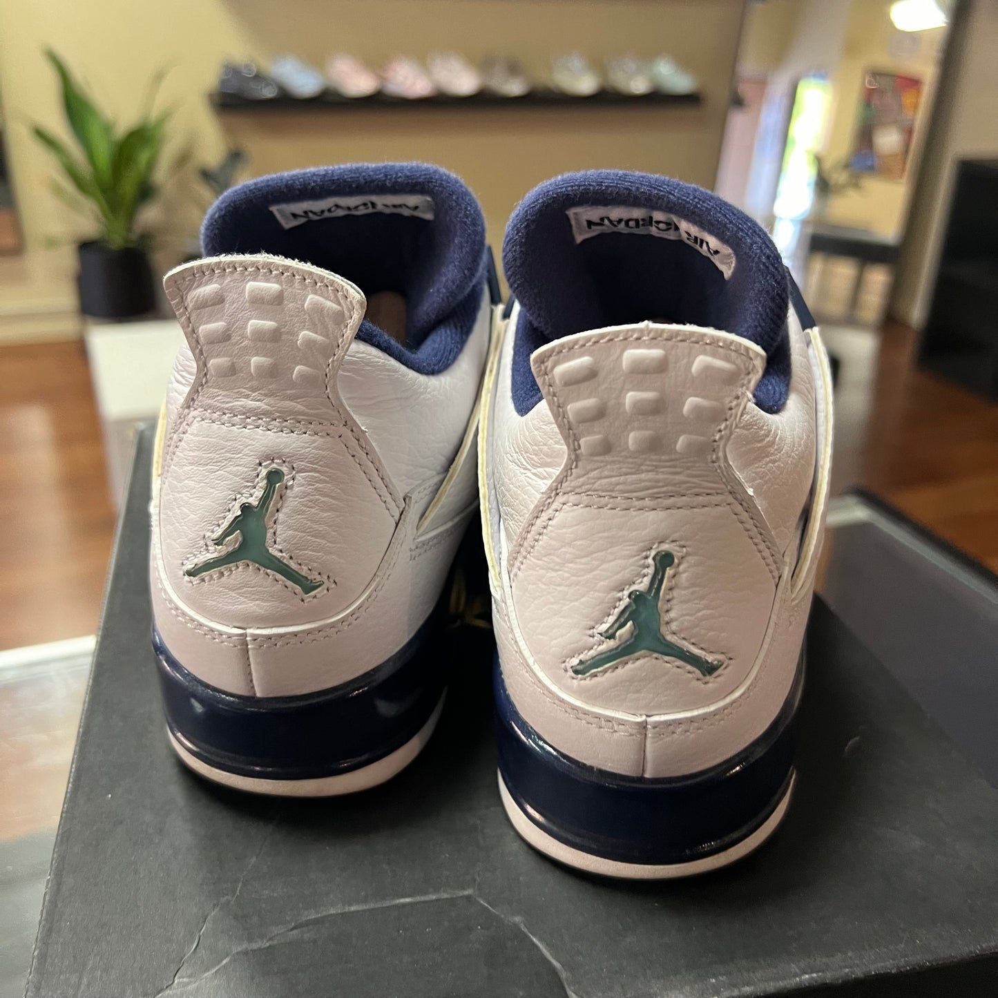 Jordan 4 Retro Columbia (2015) (GS) - Preloved