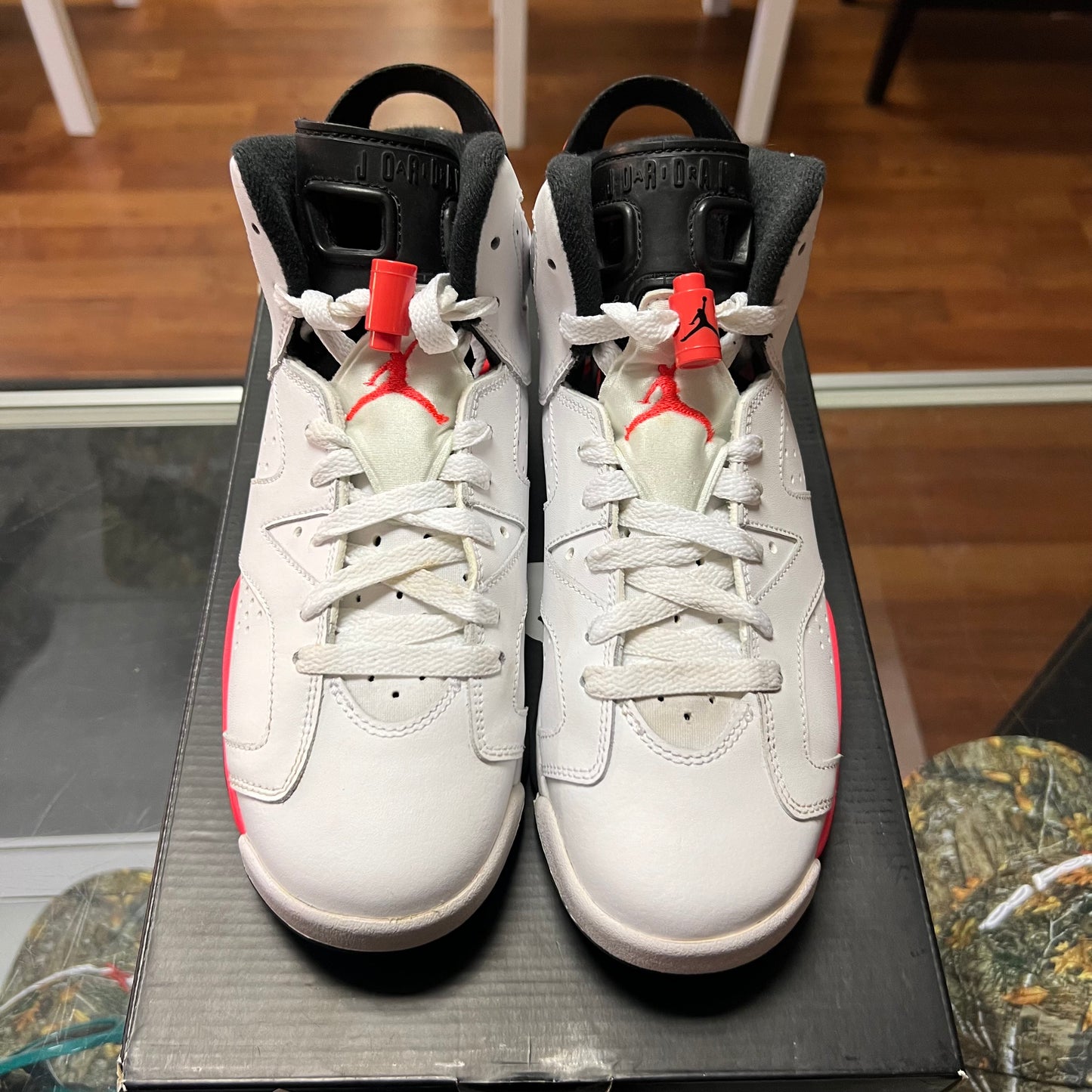 Jordan 6 Retro Infrared White (2014) (GS) - Preloved