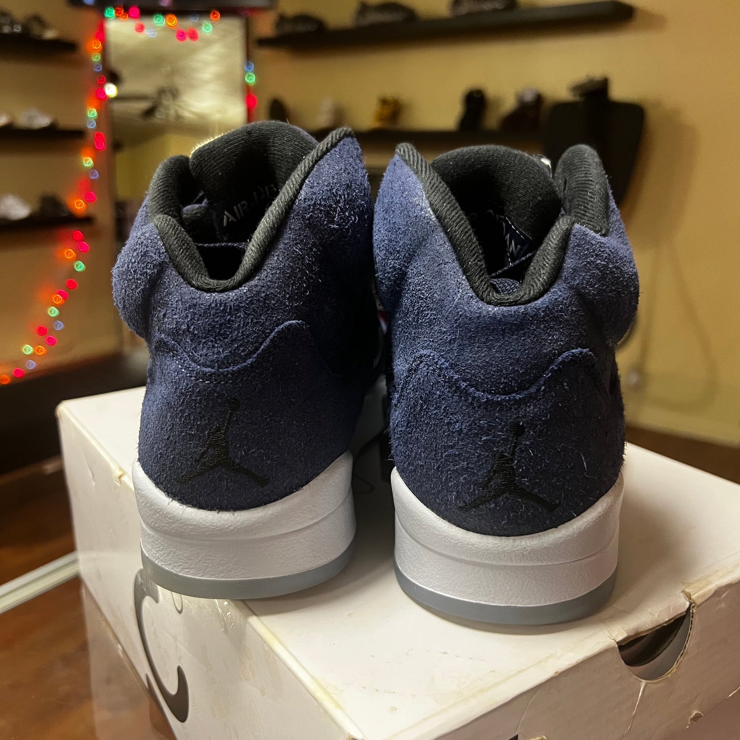 Jordan 5 Retro Georgetown - Preloved