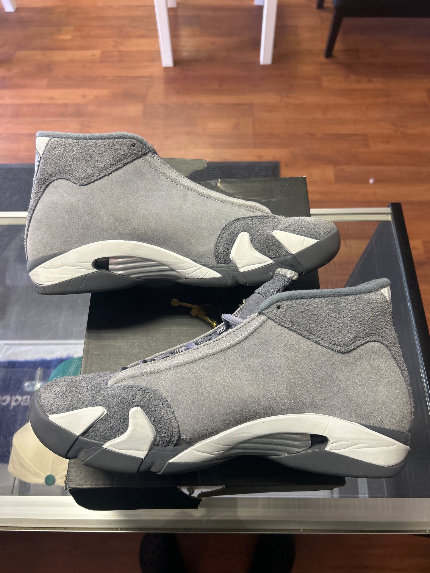 Jordan 14 Retro Flint Grey - Preloved