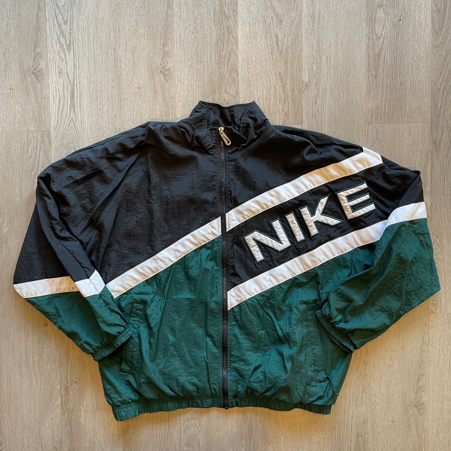 Nike Vintage Windbreaker Zip Up Jacket
