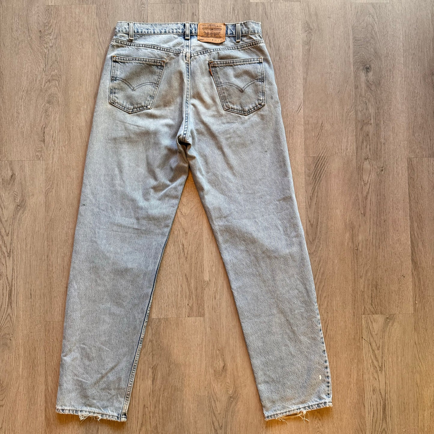 Vintage  Levi’s Light Blue 550 Orange Tab