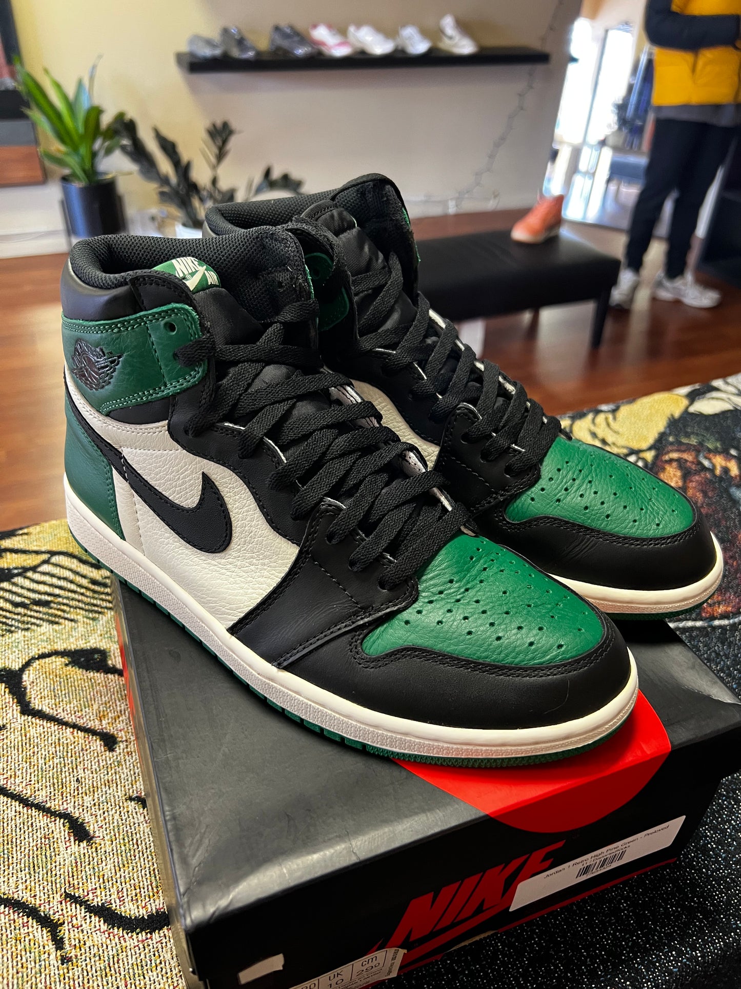 Jordan 1 Retro High Pine Green - Preloved