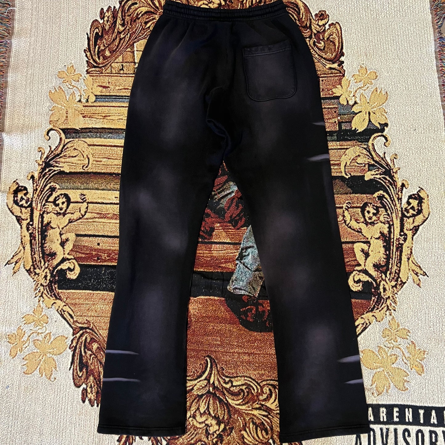 Hellstar Airbrushed Skull Flare Bottom Sweatpants Midnight Dye Black - Preowned