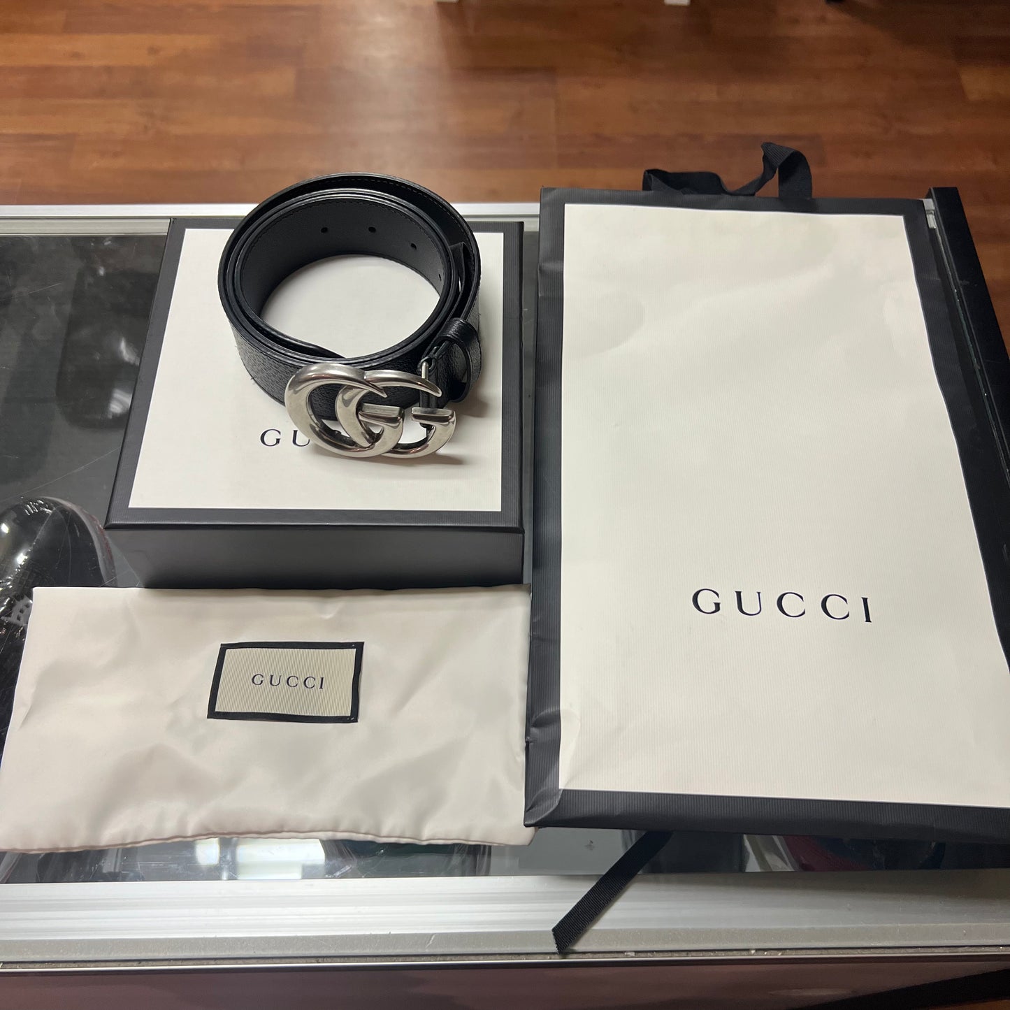 Gucci Leather Belt w/ Double G buckle - Preowned